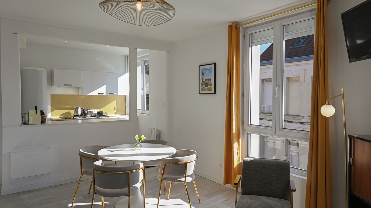 Photo of Others in Calais