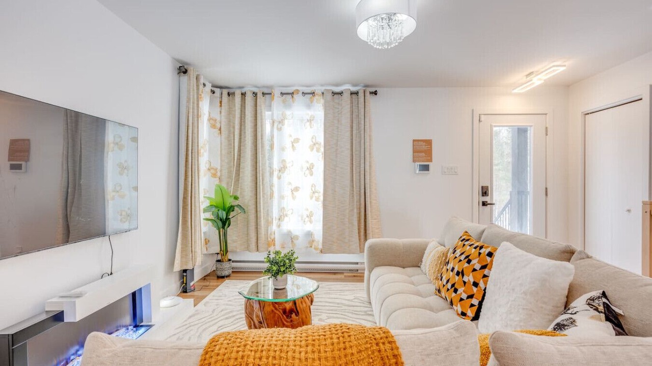Photo of Livingroom in Pine Hill