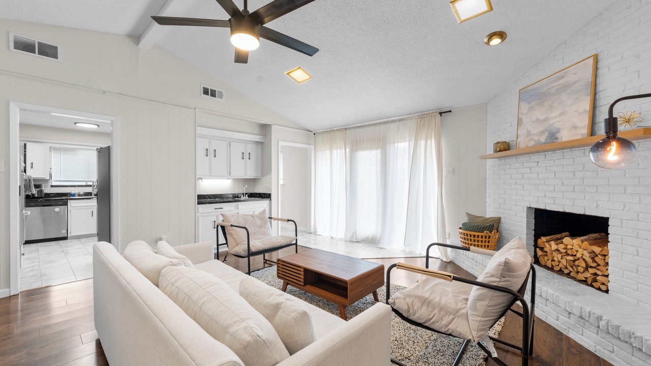 Photo of Livingroom in Richardson
