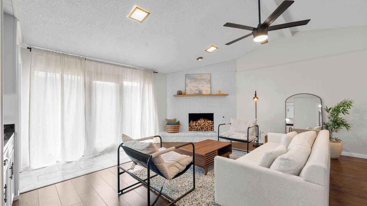 Photo of Livingroom in Richardson