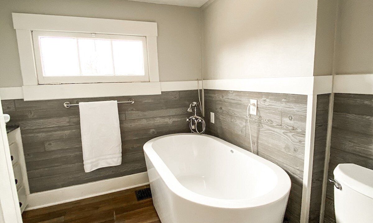 Photo of Bathroom in Old North End