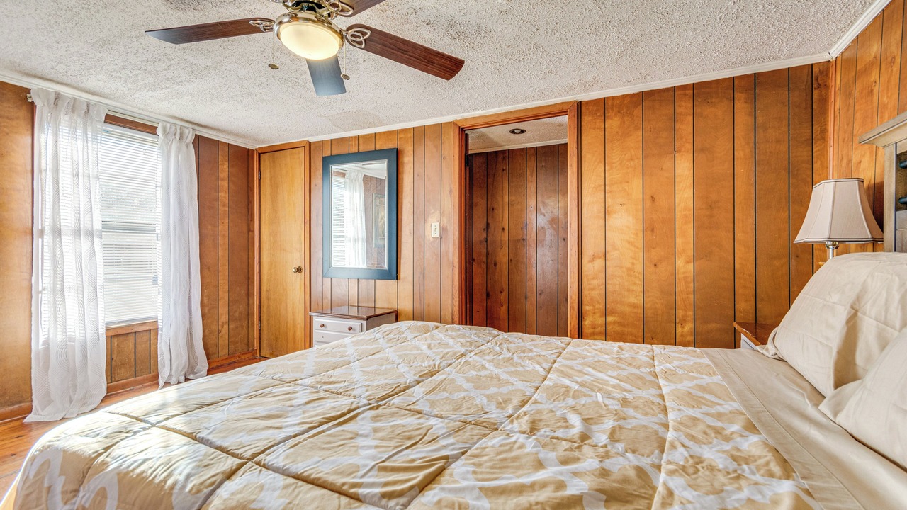 Photo of Bedroom in Pine Bluff