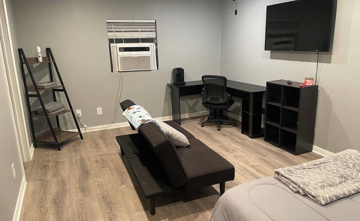 Photo of Bedroom in Central City