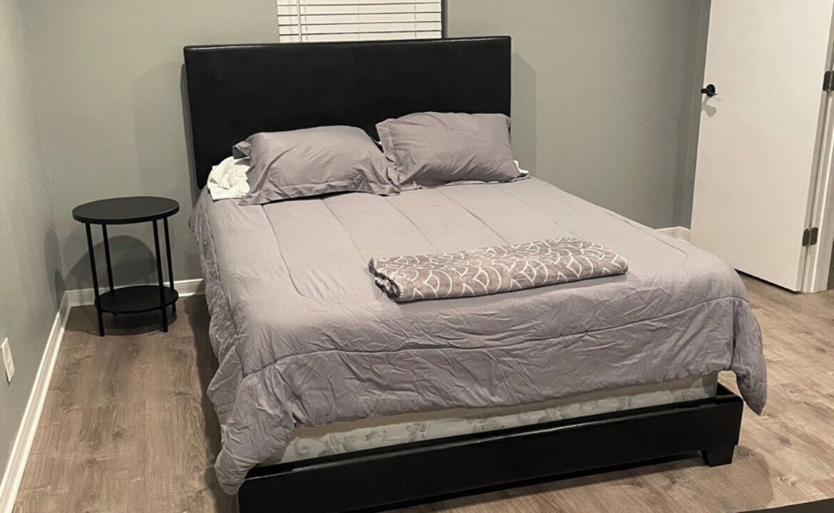 Photo of Bedroom in Central City