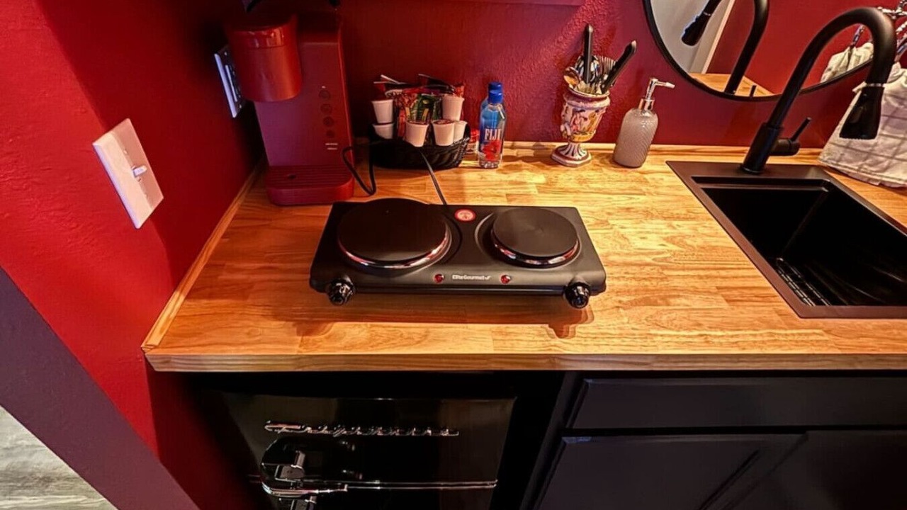 Photo of Kitchen in Eureka Springs Historic District