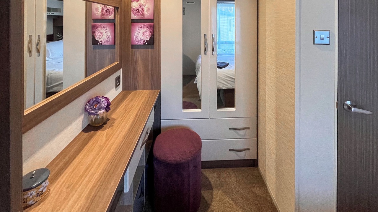 Photo of Others in Holton Heath