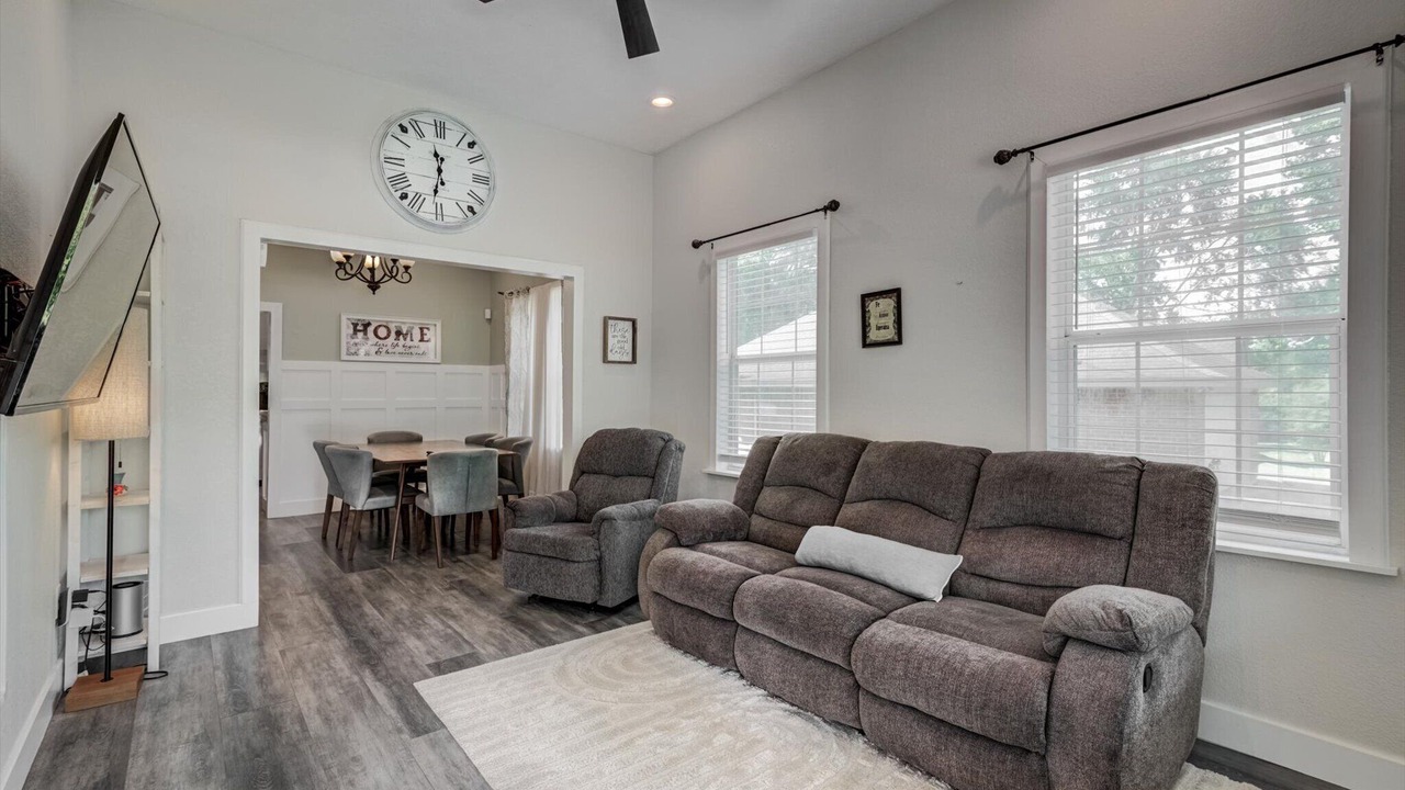 Photo of Livingroom in Shepherd