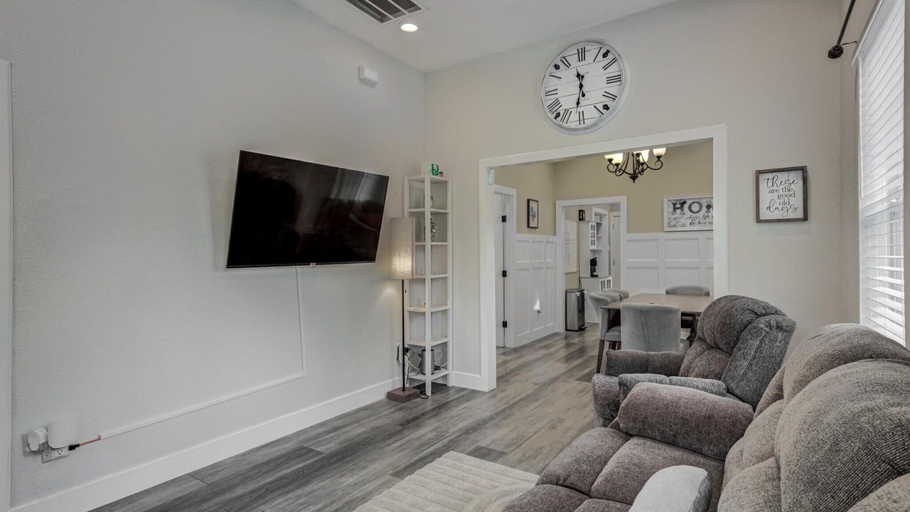 Photo of Livingroom in Shepherd