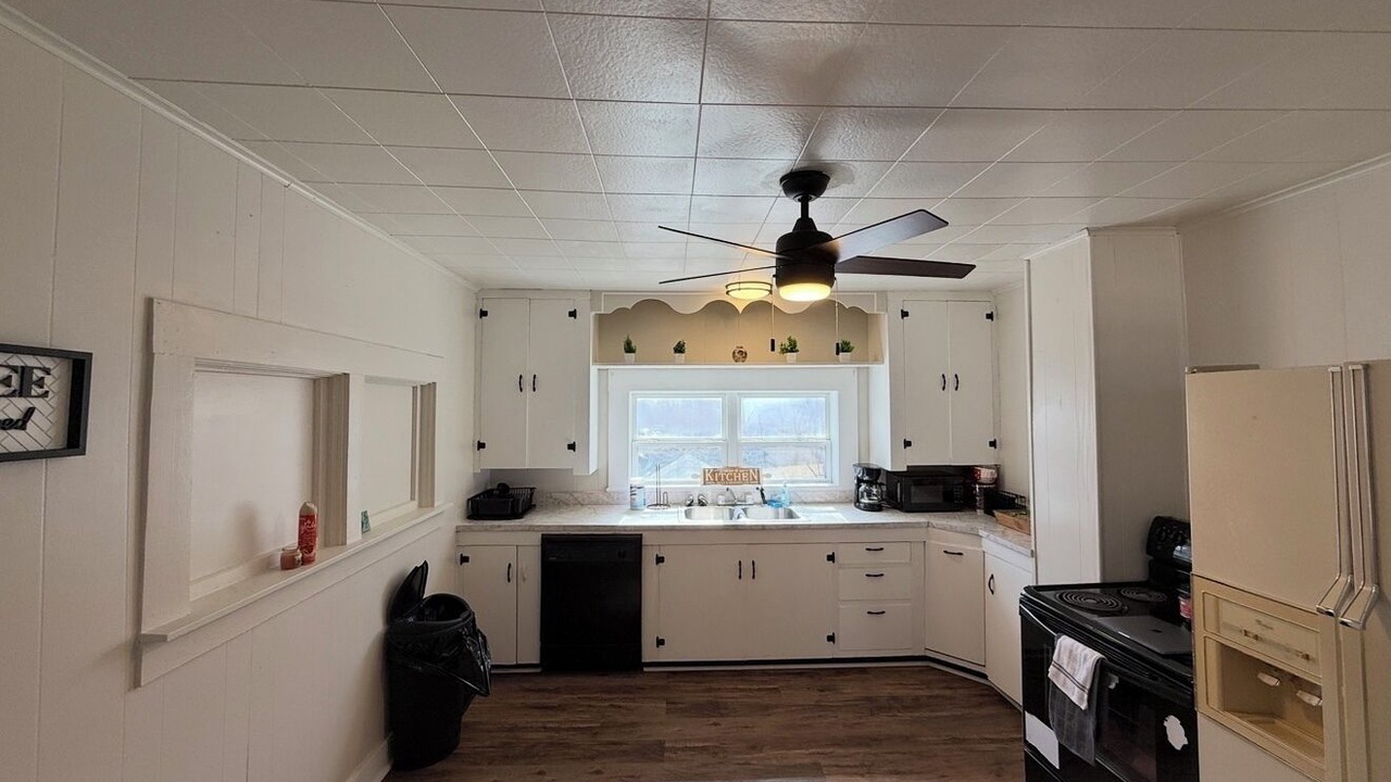 Photo of Kitchen in Eminence