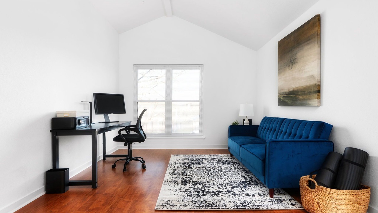 Photo of Livingroom in Pflugerville