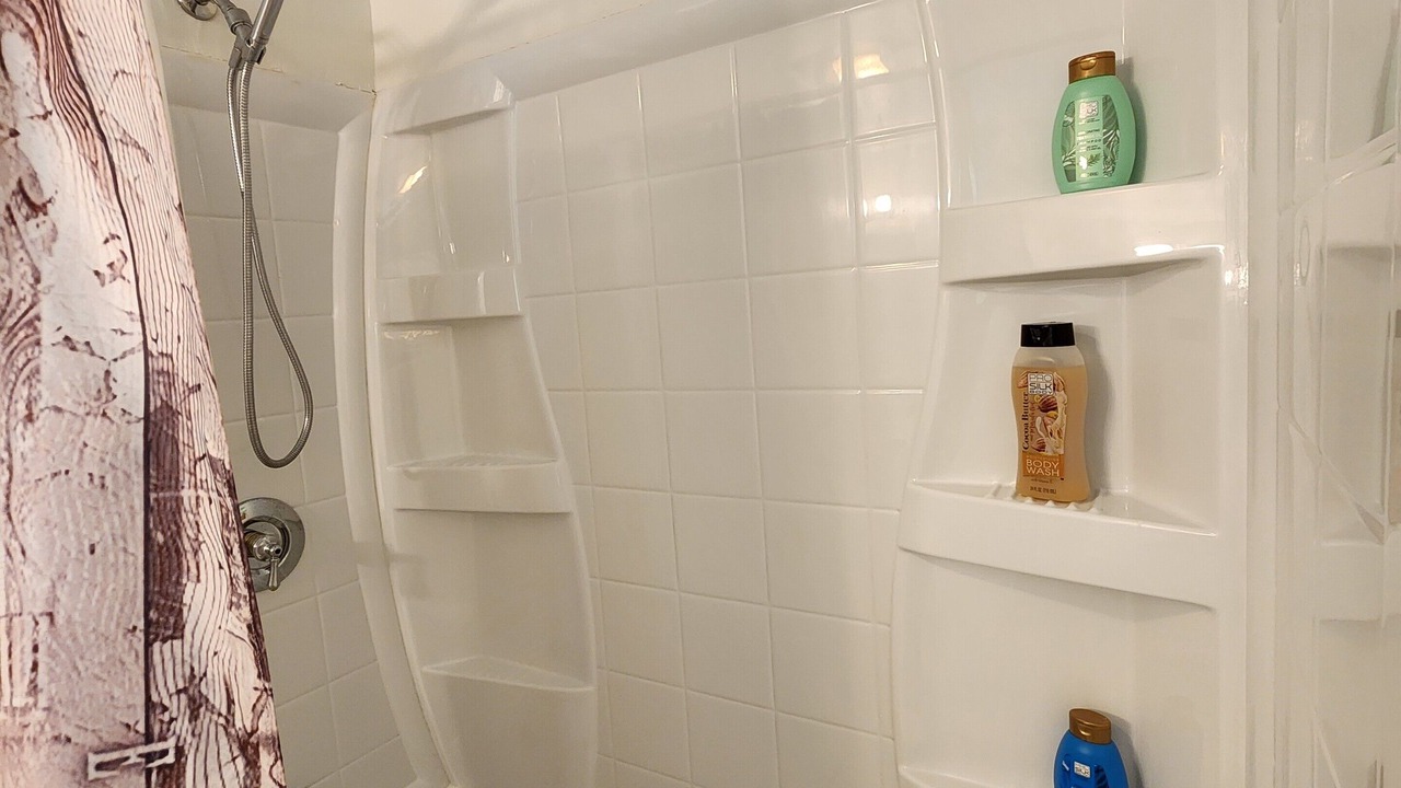 Photo of Bathroom in Ponds of Plymouth