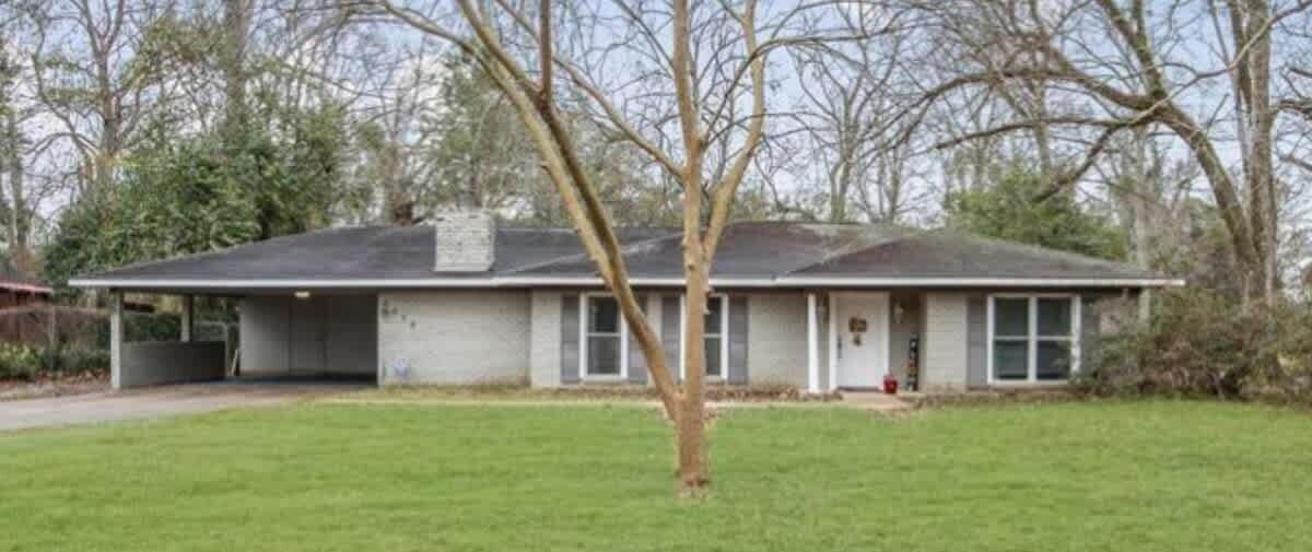Photo of Outdoor in Highlands - Perkins