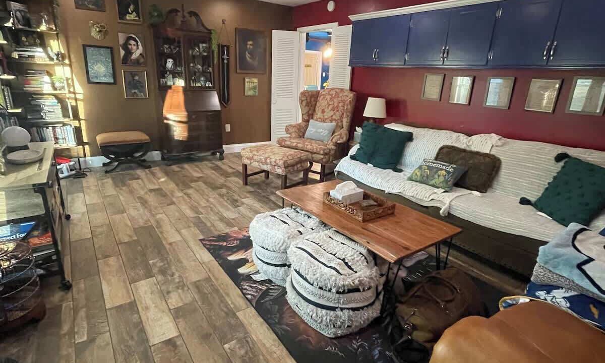 Photo of Livingroom in Highlands - Perkins