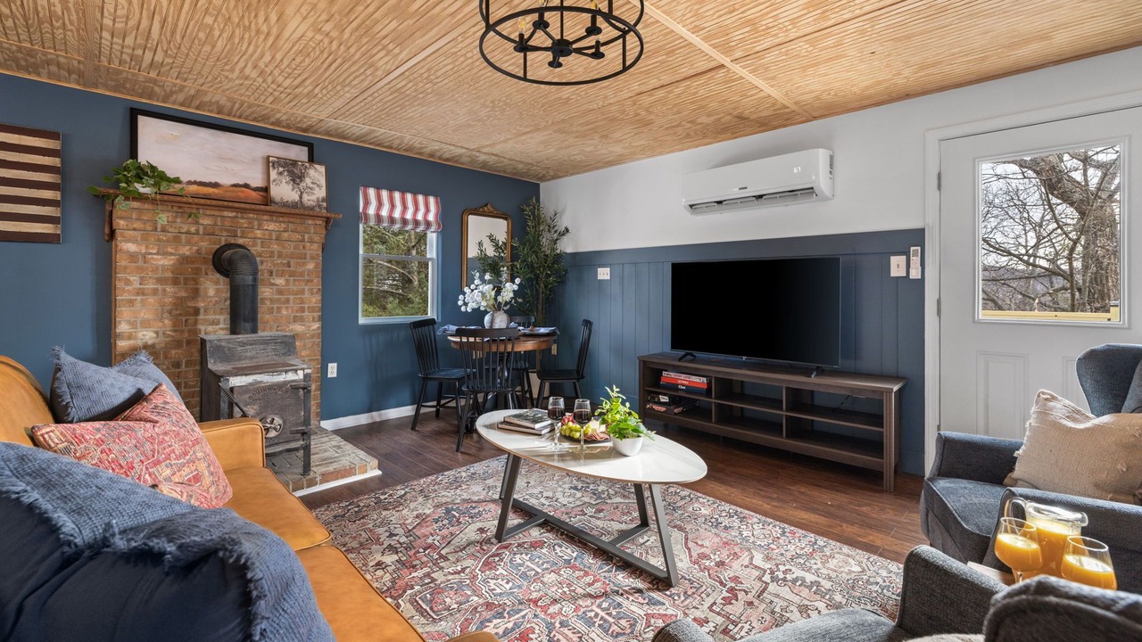 Photo of Livingroom in Sleepy Hollow