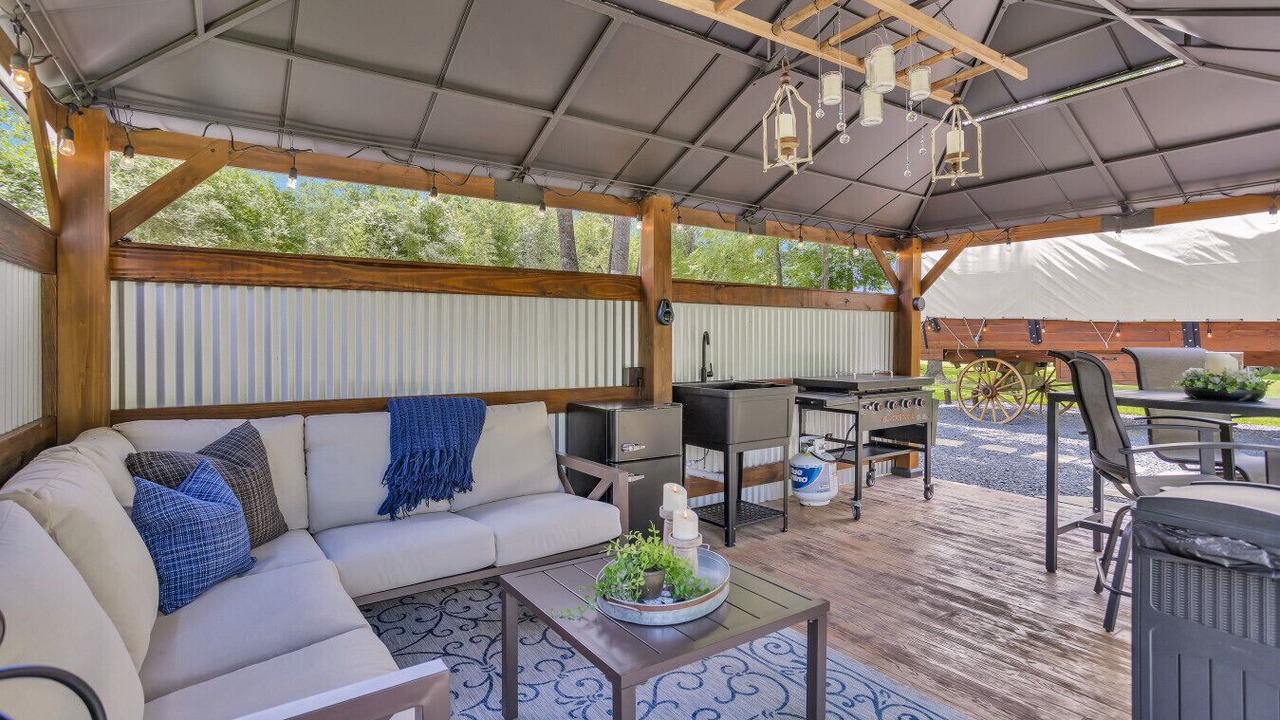 Photo of Outdoor in Montgomery