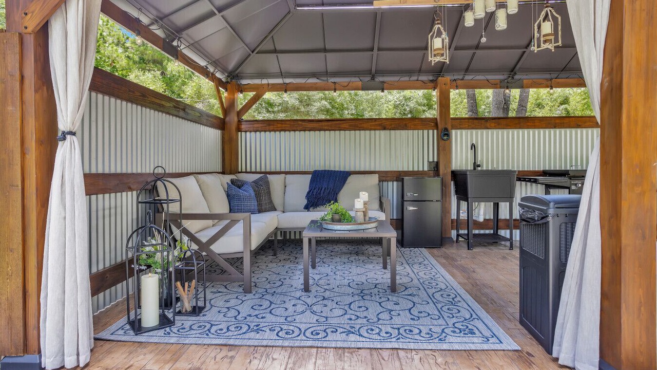 Photo of Outdoor in Montgomery