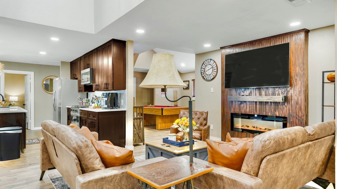 Photo of Livingroom in Bryan