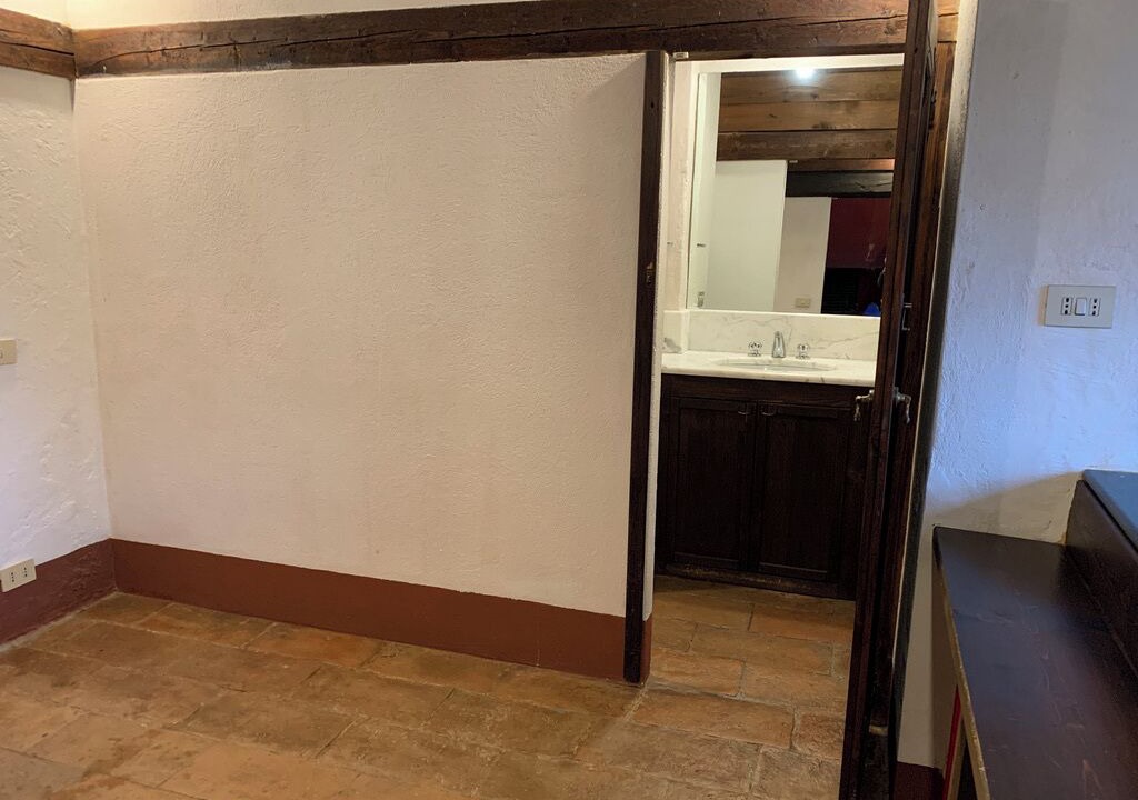 Photo of Bathroom in Vernate
