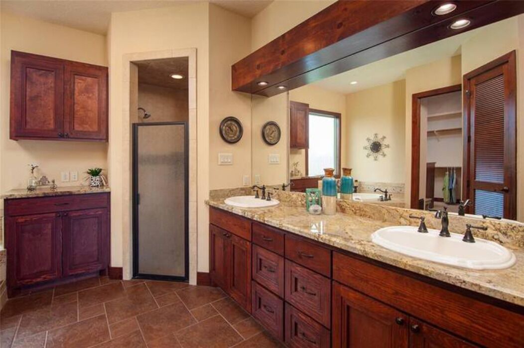 Photo of Bathroom in Barker