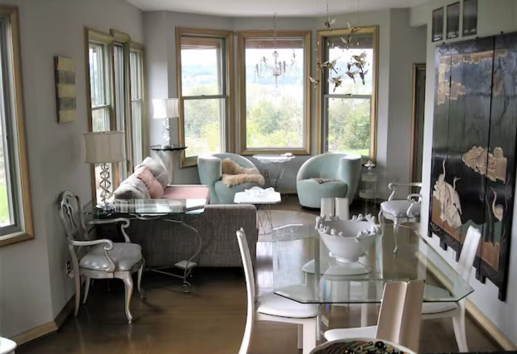 Photo of Livingroom in Beacon