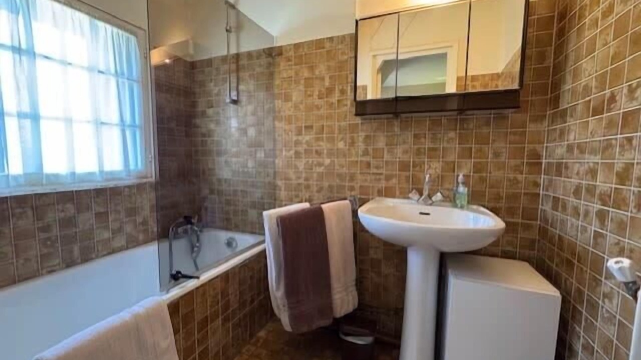 Photo of Bathroom in Tourgeville