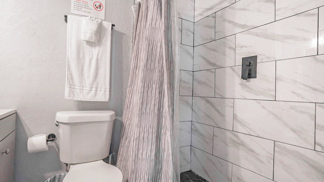 Photo of Bathroom in Central Oklahoma City