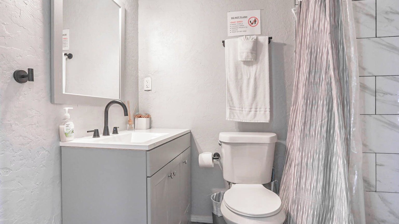 Photo of Bathroom in Central Oklahoma City