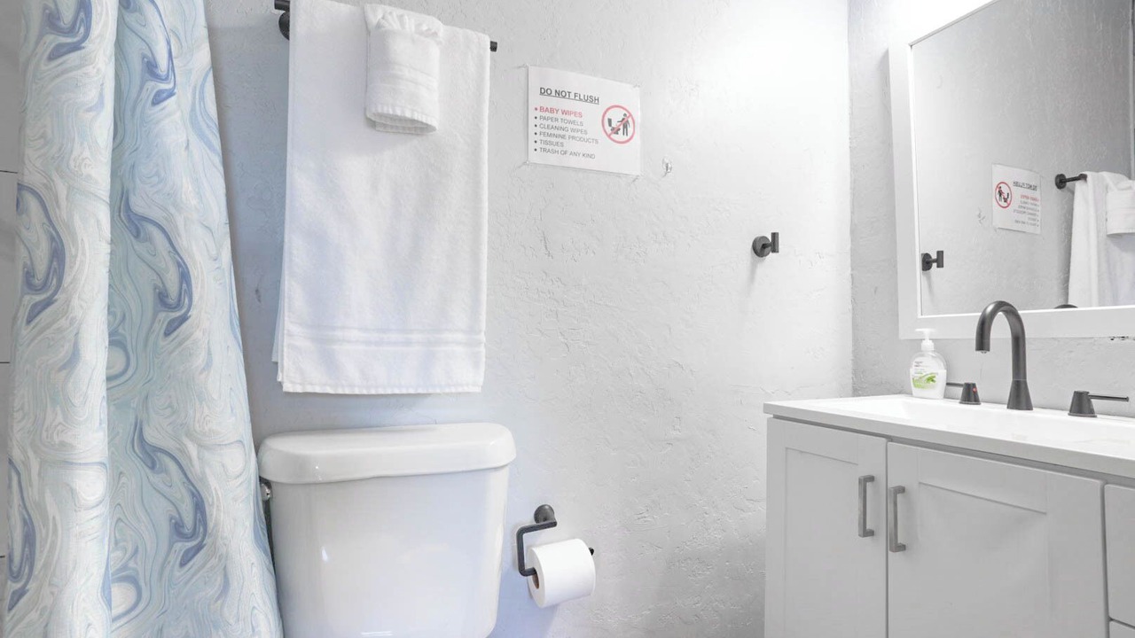 Photo of Bathroom in Central Oklahoma City