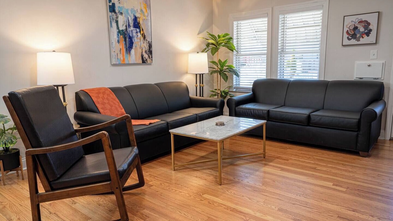 Photo of Livingroom in St. Louis