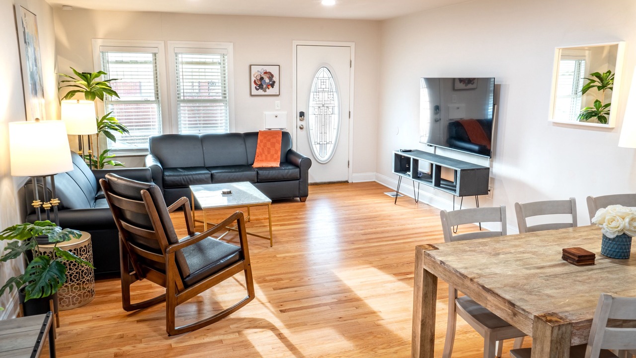Photo of Livingroom in St. Louis