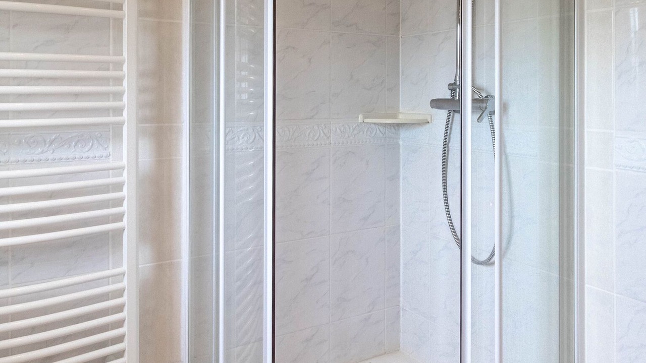 Photo of Bathroom in Saint-Georges-sur-Layon