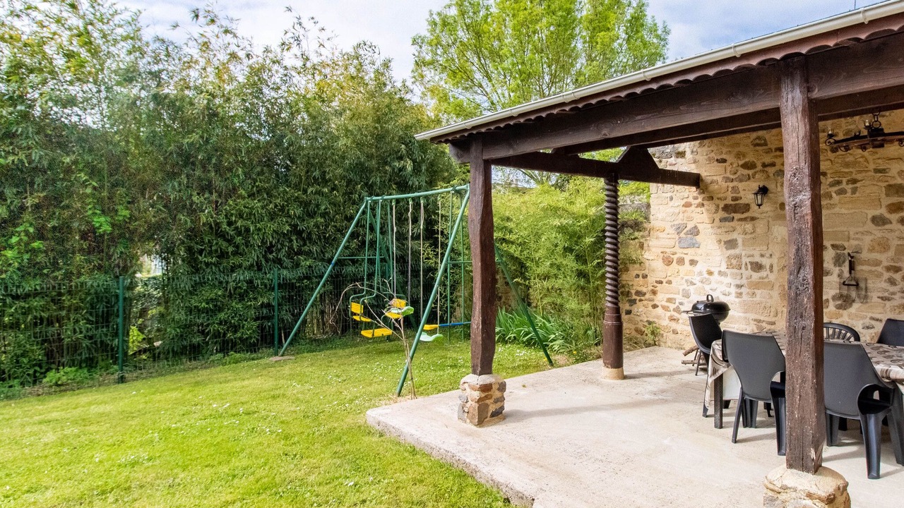 Photo of Outdoor in Saint-Georges-sur-Layon