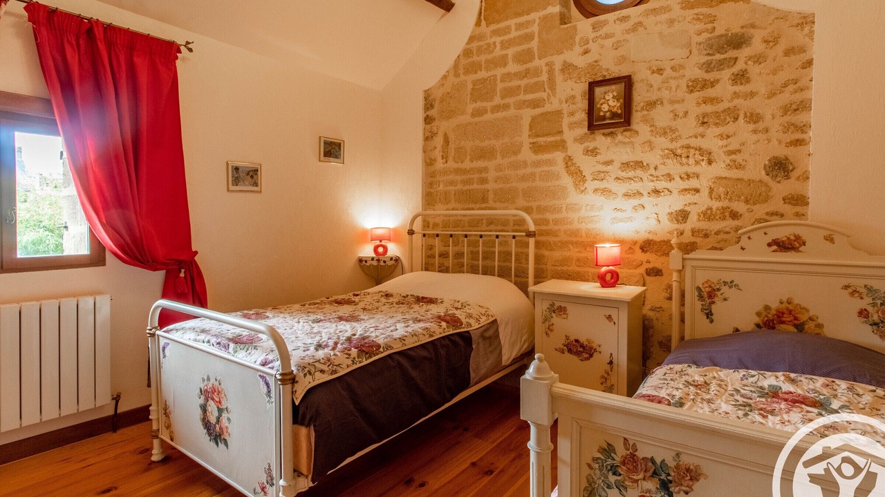 Photo of Bedroom in Saint-Georges-sur-Layon