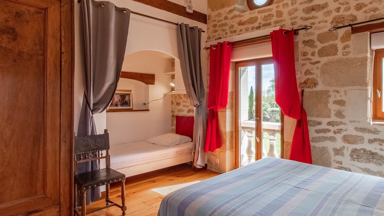 Photo of Bedroom in Saint-Georges-sur-Layon