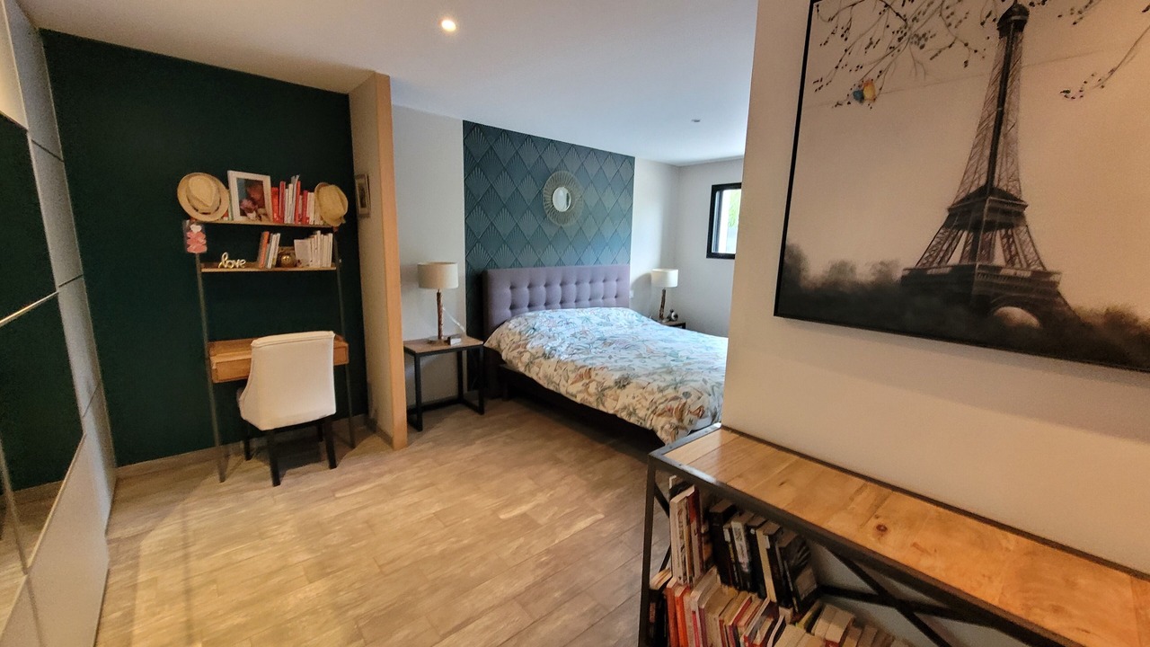 Photo of Bedroom in Sautron