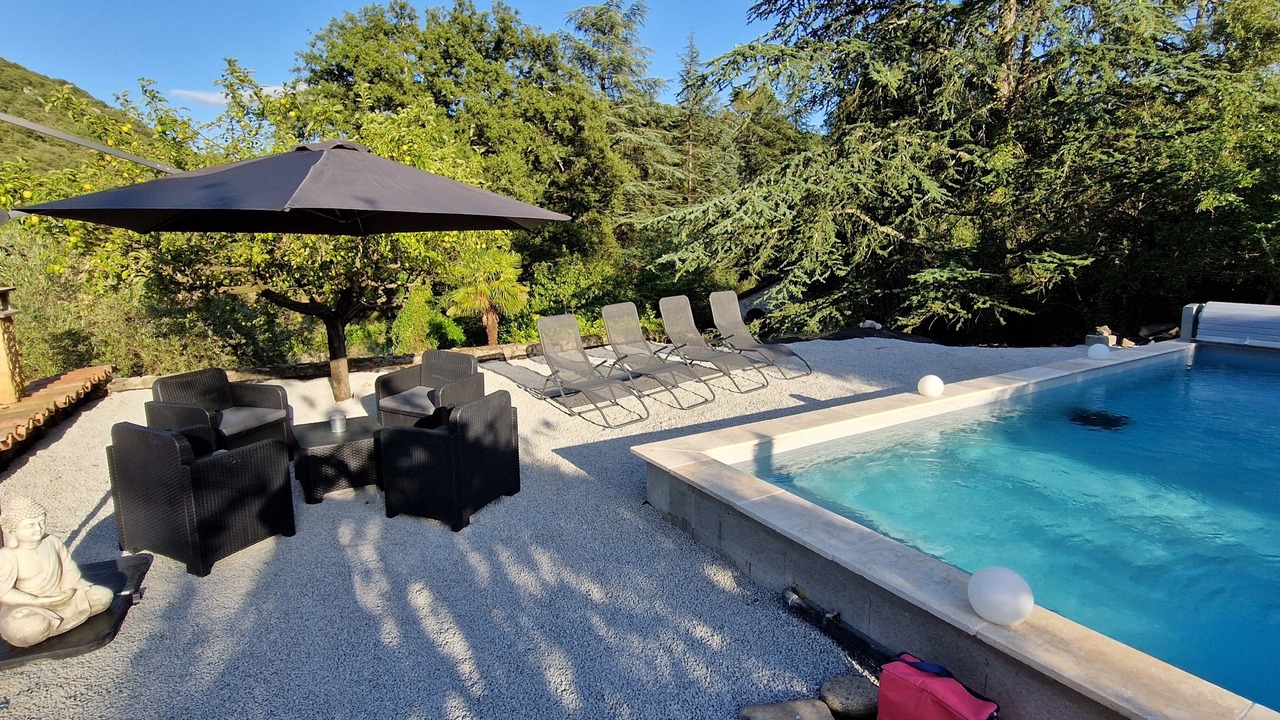 Photo of Outdoor in Banne