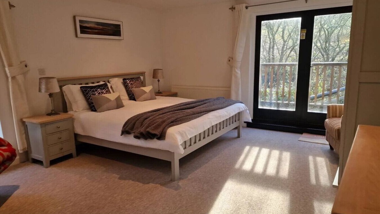 Photo of Bedroom in Wainhouse Corner