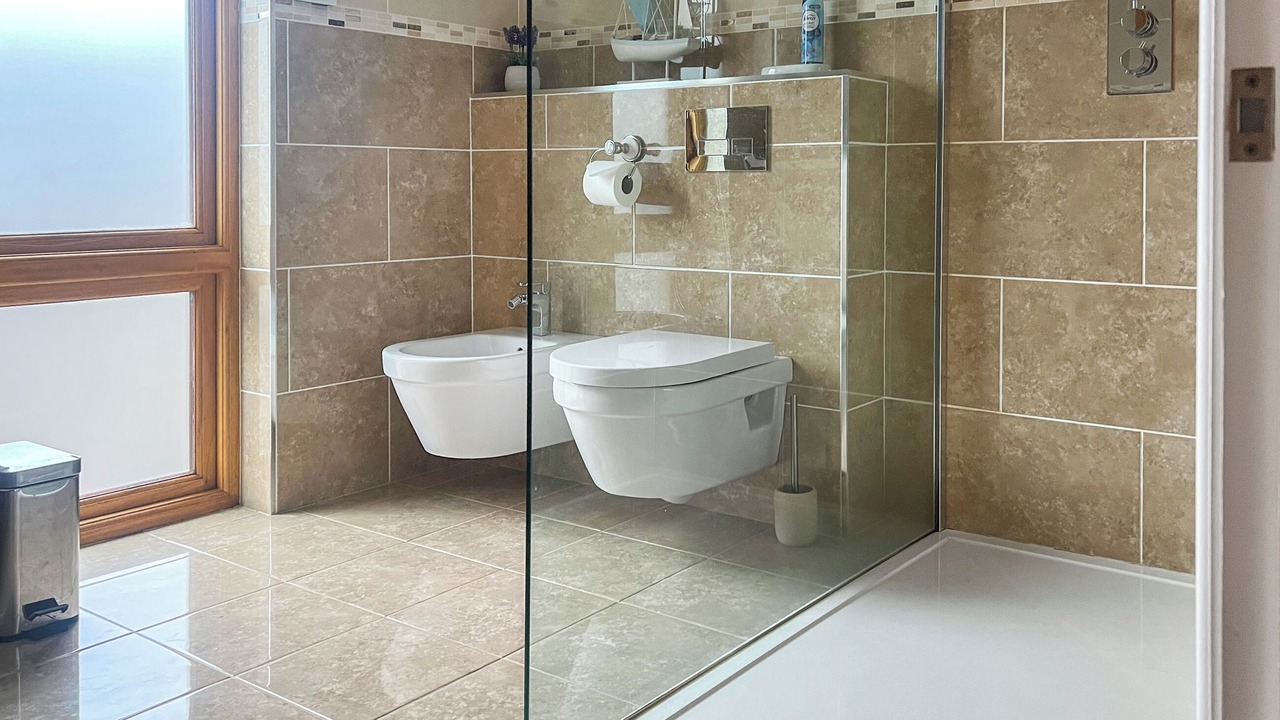 Photo of Bathroom in Chepstow