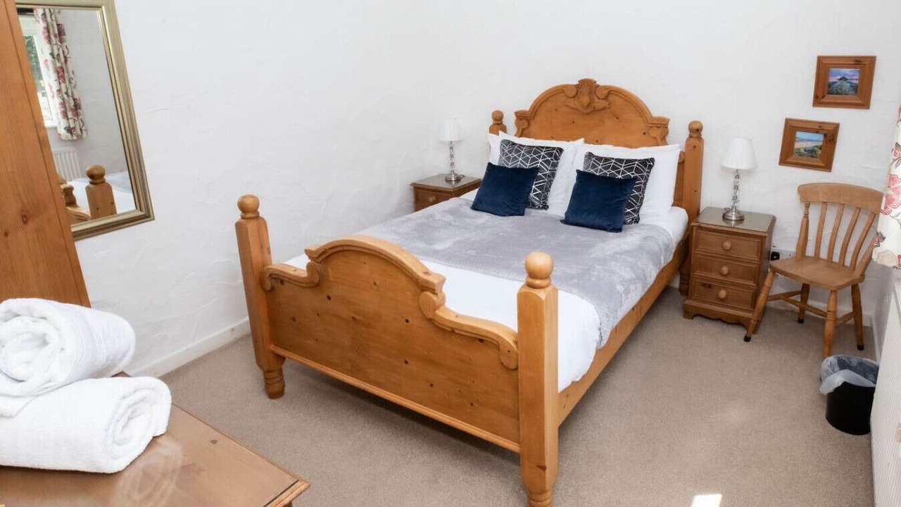 Photo of Bedroom in Wainhouse Corner