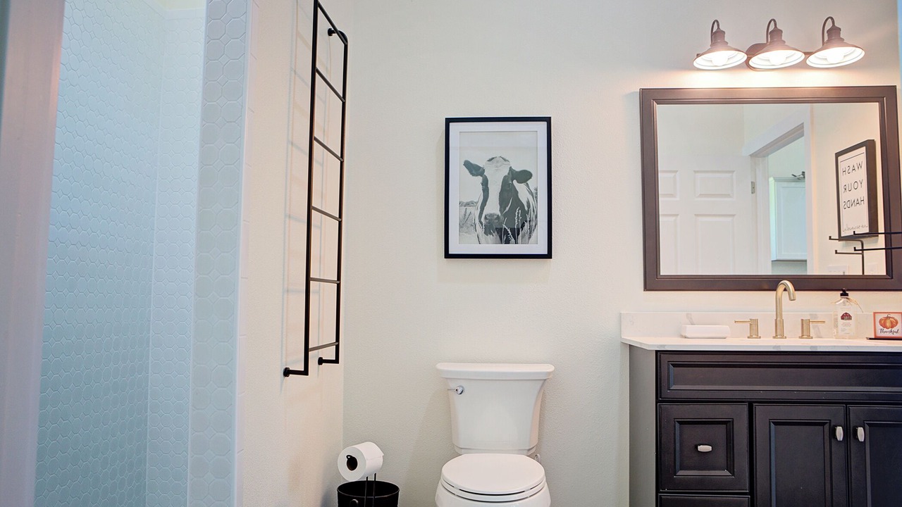Photo of Bathroom in Redlick