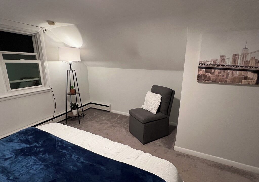 Photo of Bedroom in Utica