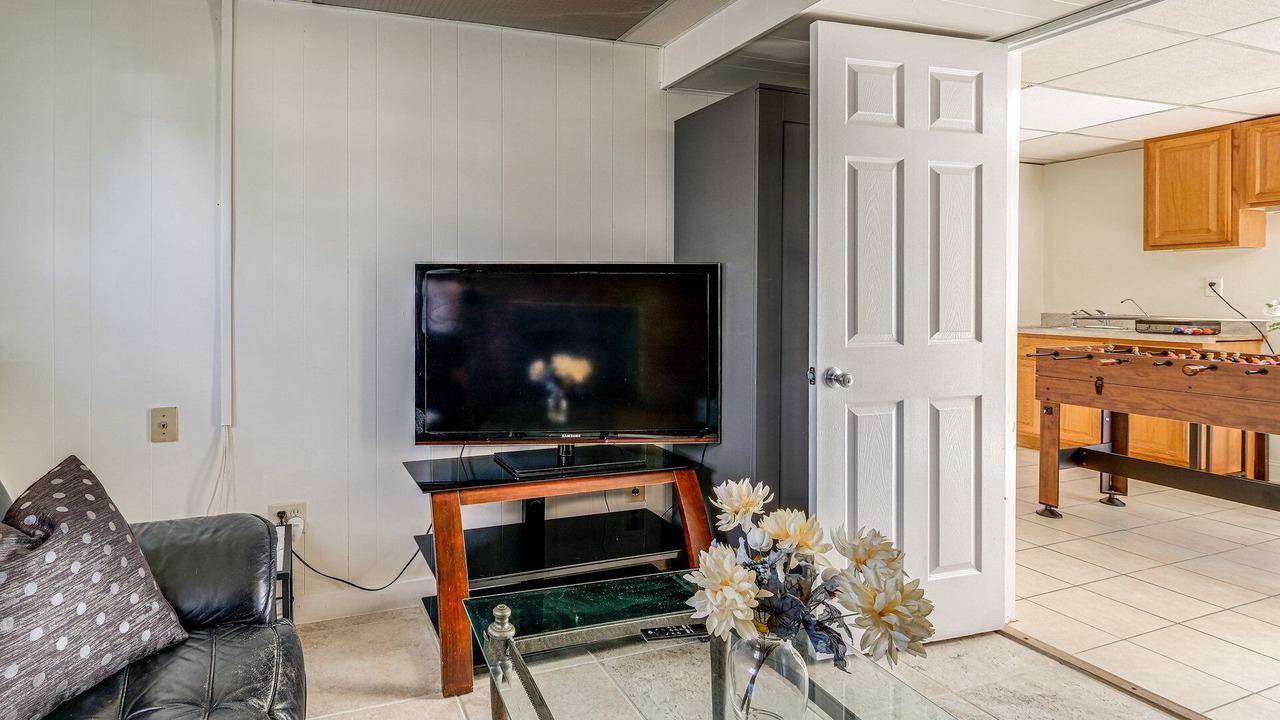 Photo of Livingroom in Oxon Hill-Glassmanor