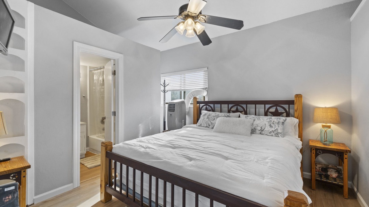 Photo of Bedroom in Briarcliff