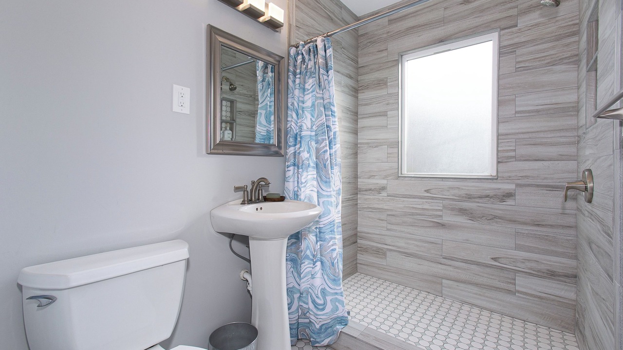 Photo of Bathroom in College Hill