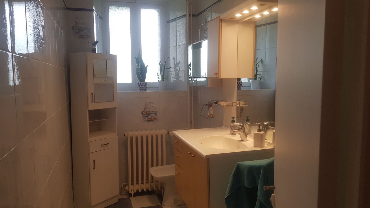 Photo of Bathroom in La Celle-Guenand