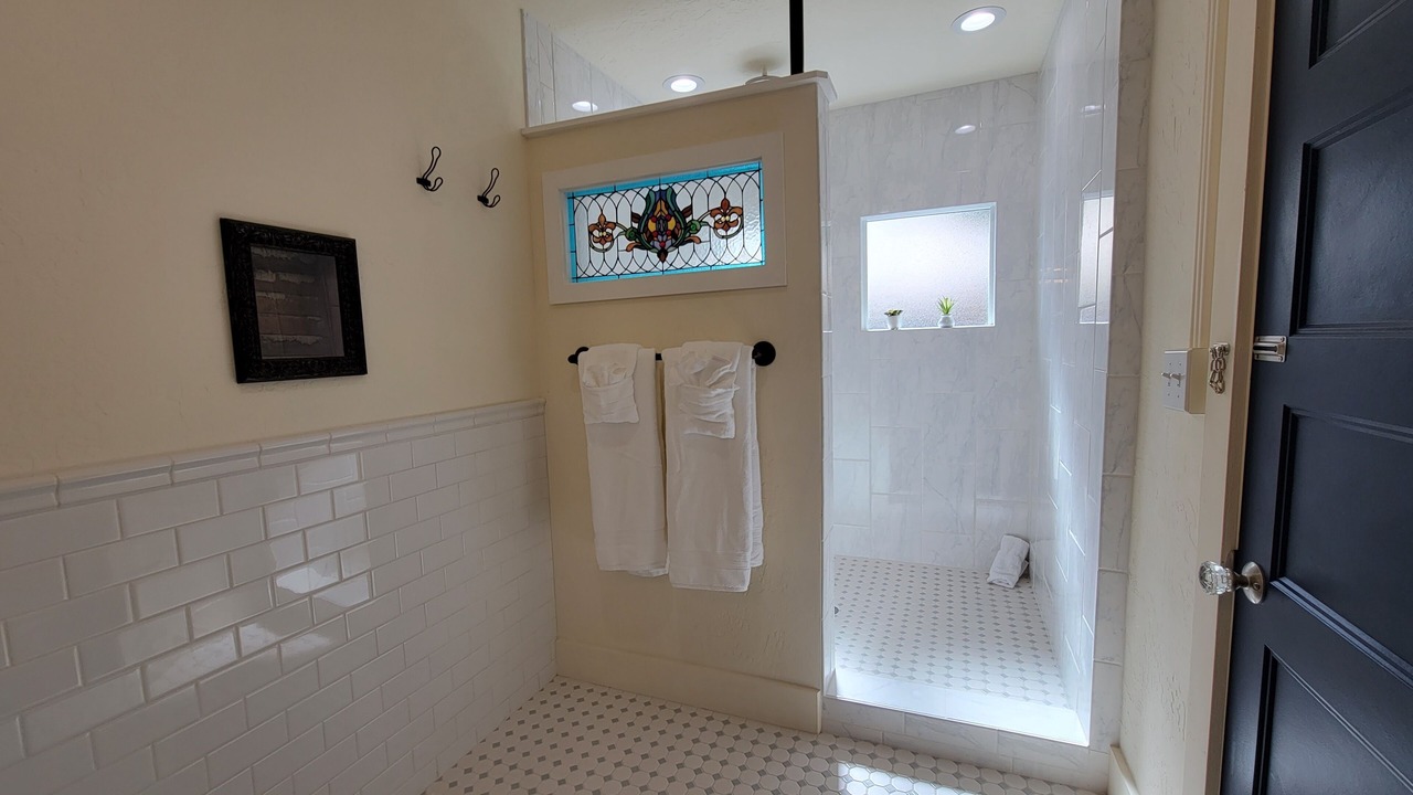 Photo of Bathroom in Cottonwood