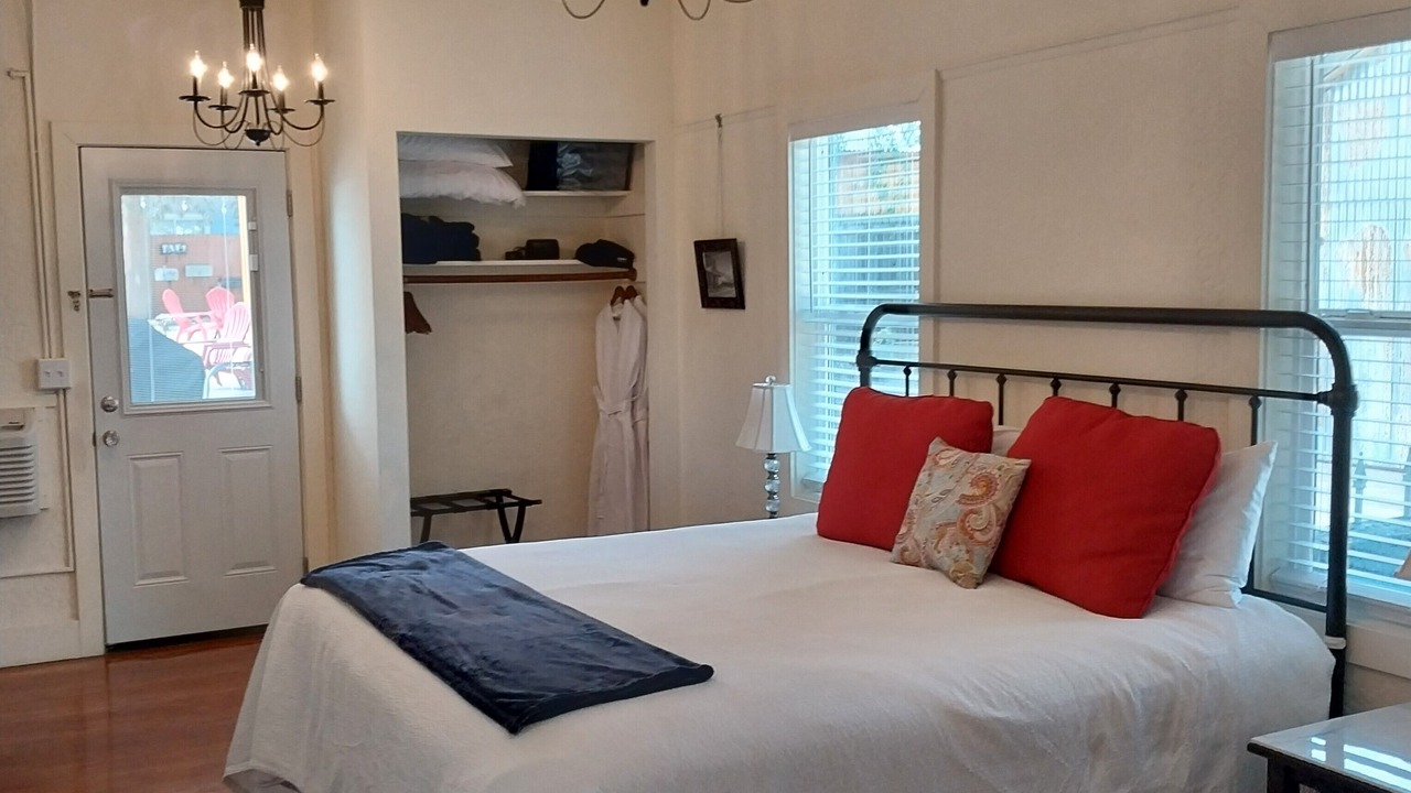 Photo of Bedroom in Cottonwood