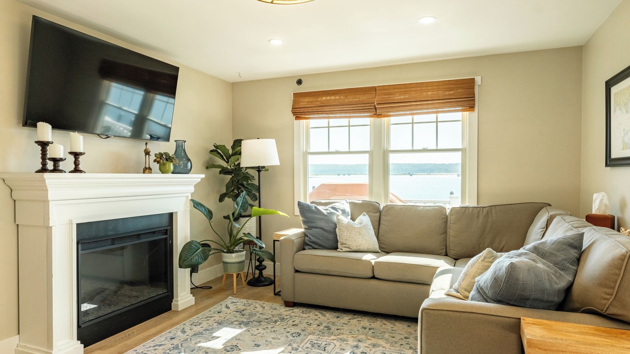 Photo of Livingroom in Groton