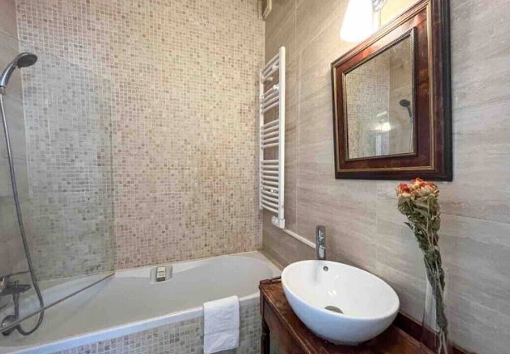 Photo of Bathroom in Odeon