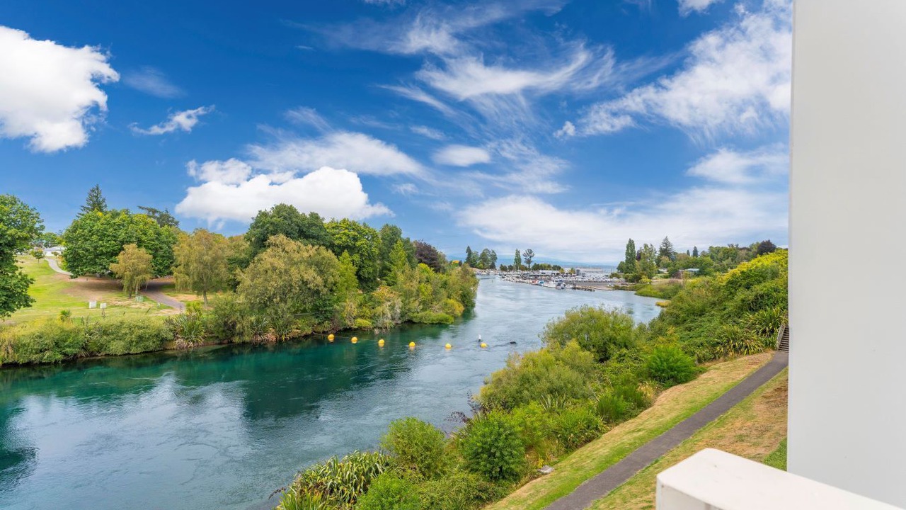 Photo of Others in Nukuhau
